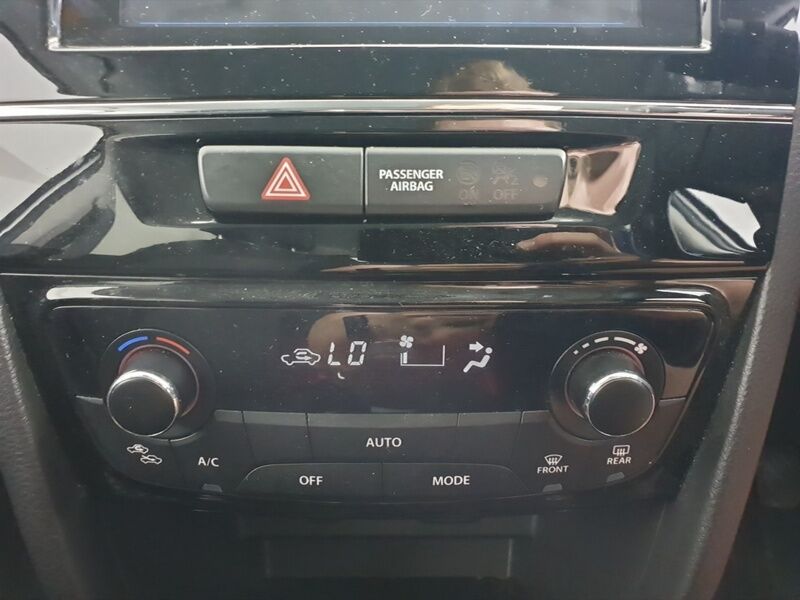 More views of Suzuki Vitara