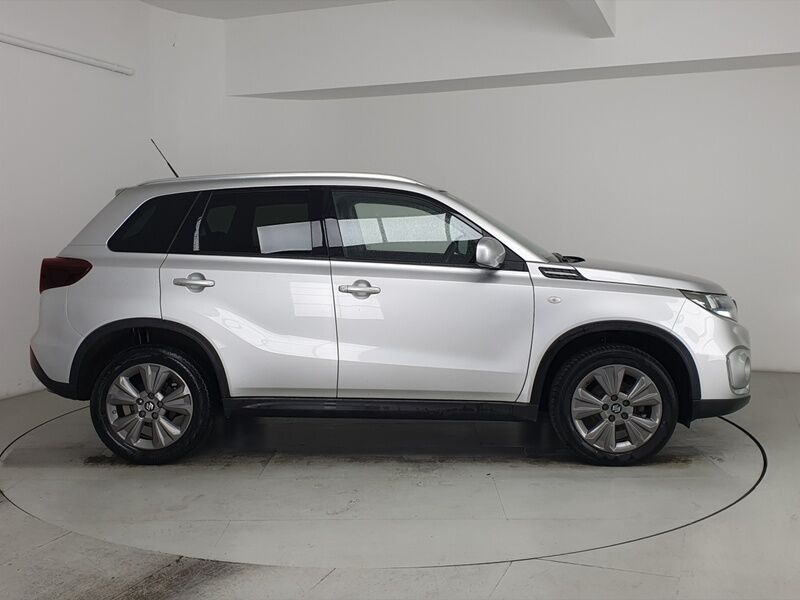 More views of Suzuki Vitara