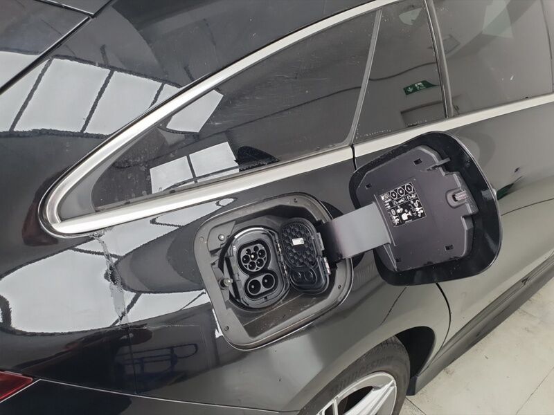 More views of Mercedes-Benz CLA