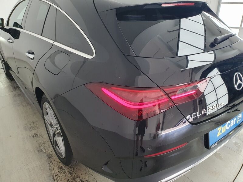 More views of Mercedes-Benz CLA
