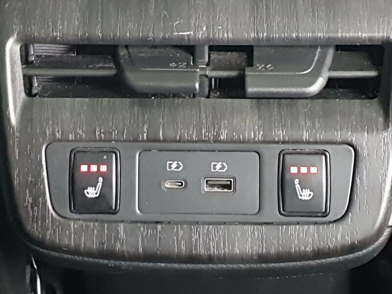 More views of Nissan Ariya