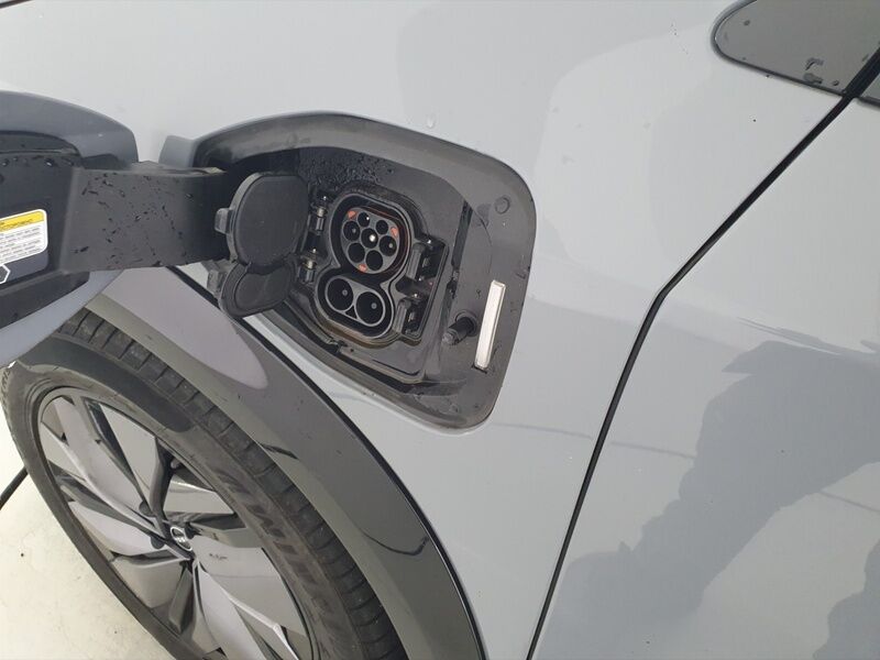 More views of Nissan Ariya