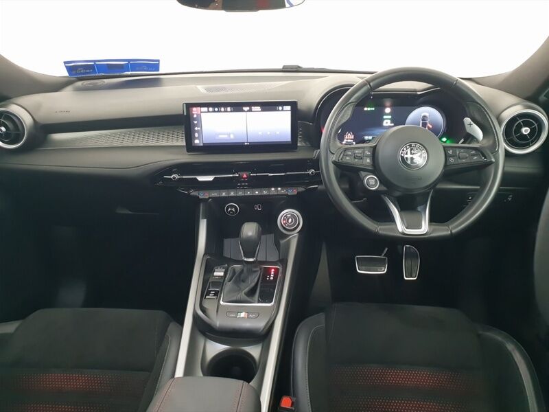 More views of Alfa Romeo Tonale