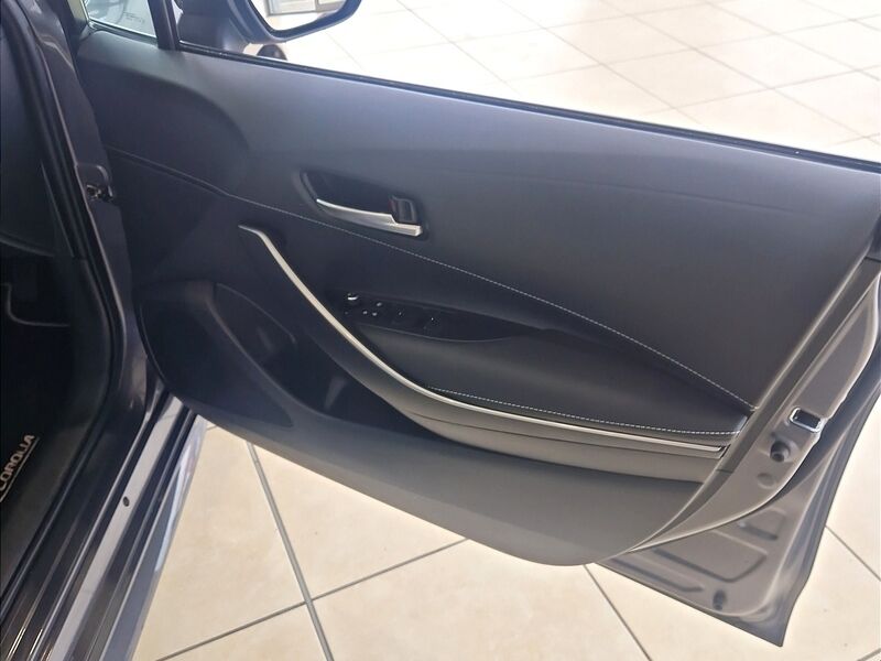More views of Toyota Corolla