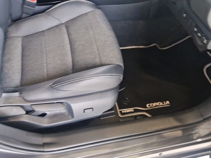 More views of Toyota Corolla