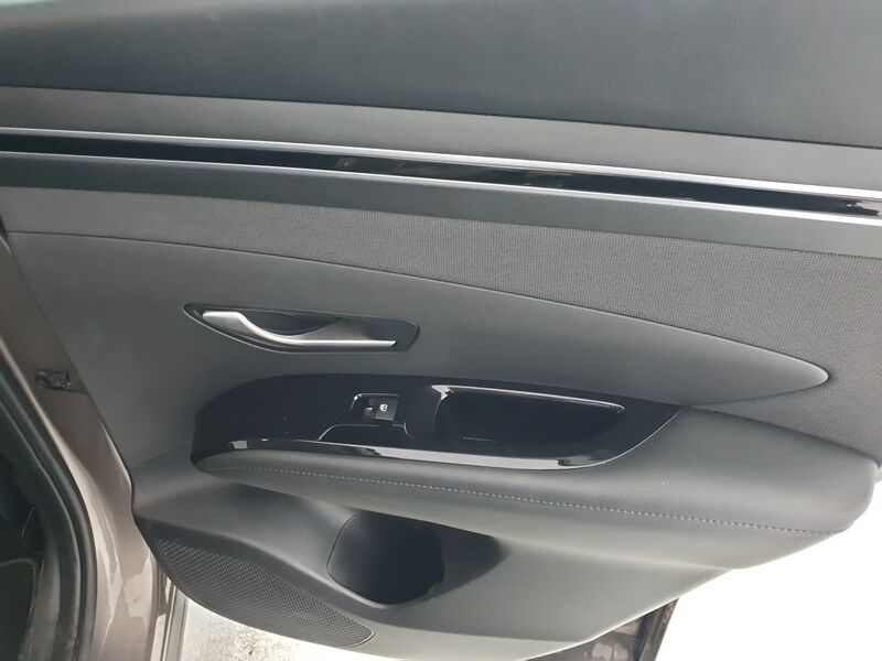 More views of Hyundai Tucson