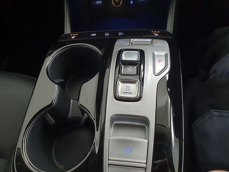 More views of Hyundai Tucson