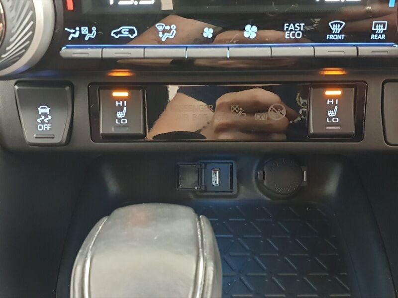 More views of Toyota RAV4