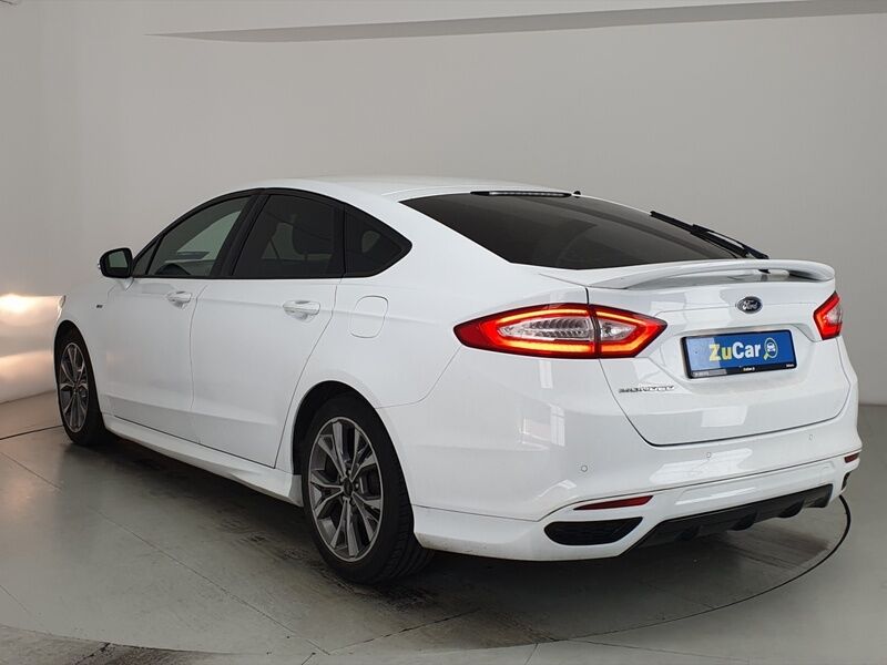 More views of Ford Mondeo