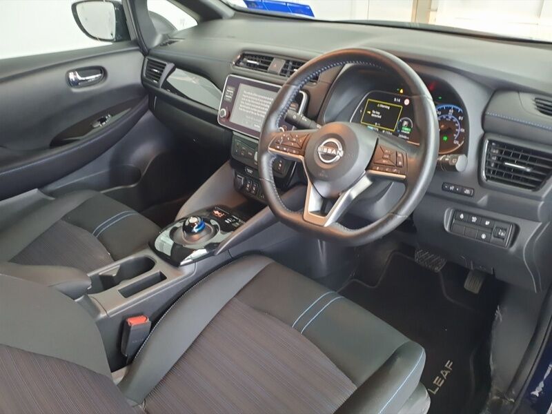 More views of Nissan Leaf