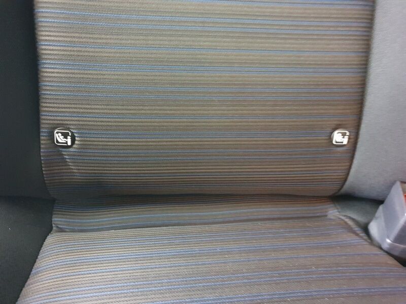More views of Nissan Leaf