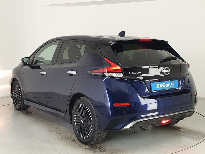 More views of Nissan Leaf