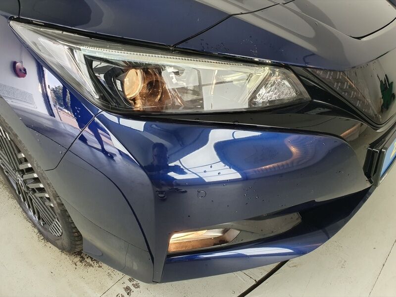 More views of Nissan Leaf