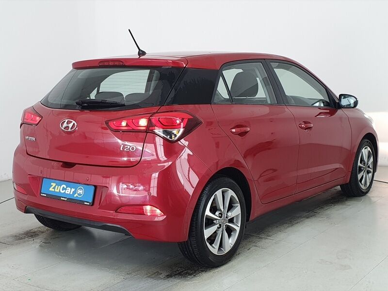 More views of Hyundai i20