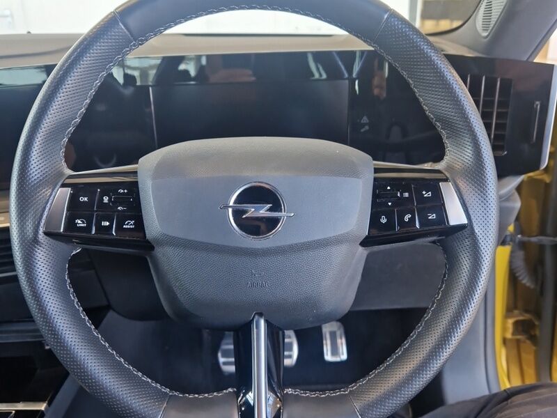 More views of Opel Astra