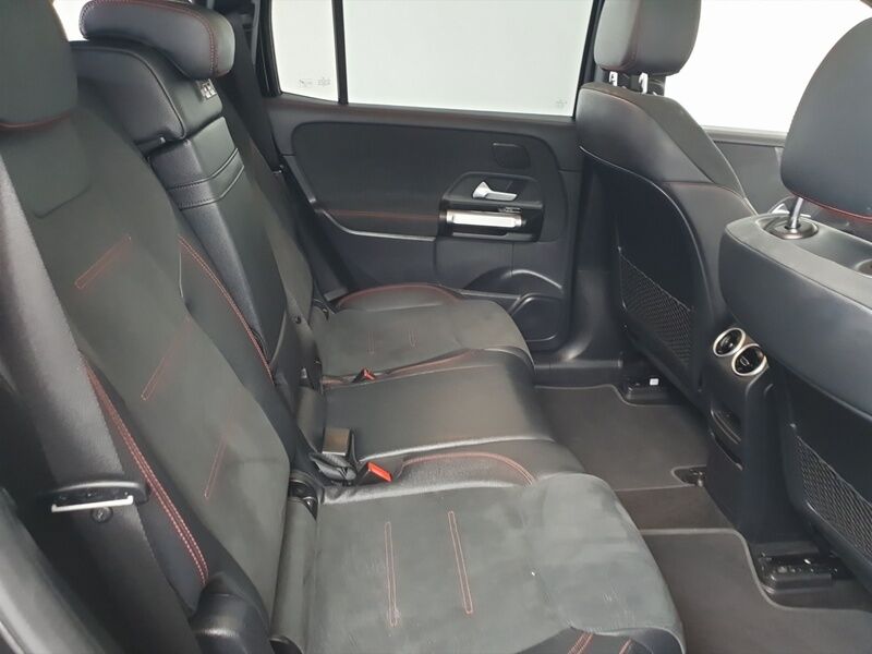 More views of Mercedes-Benz EQB