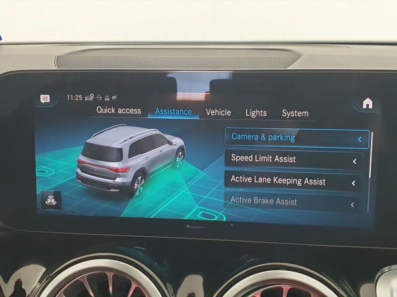 More views of Mercedes-Benz EQB