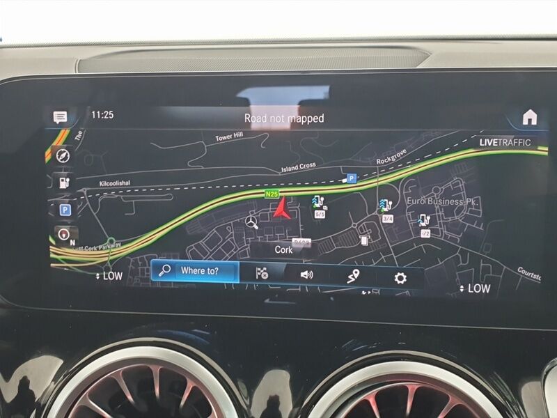 More views of Mercedes-Benz EQB