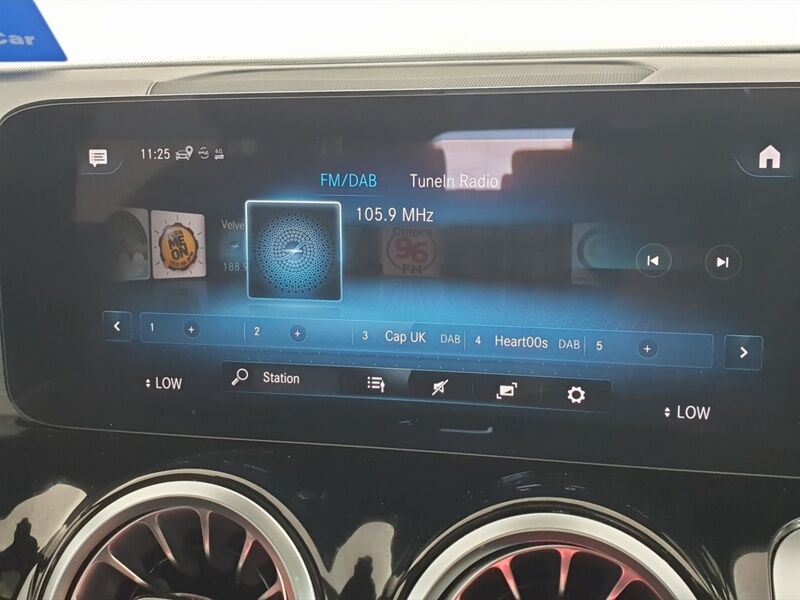 More views of Mercedes-Benz EQB