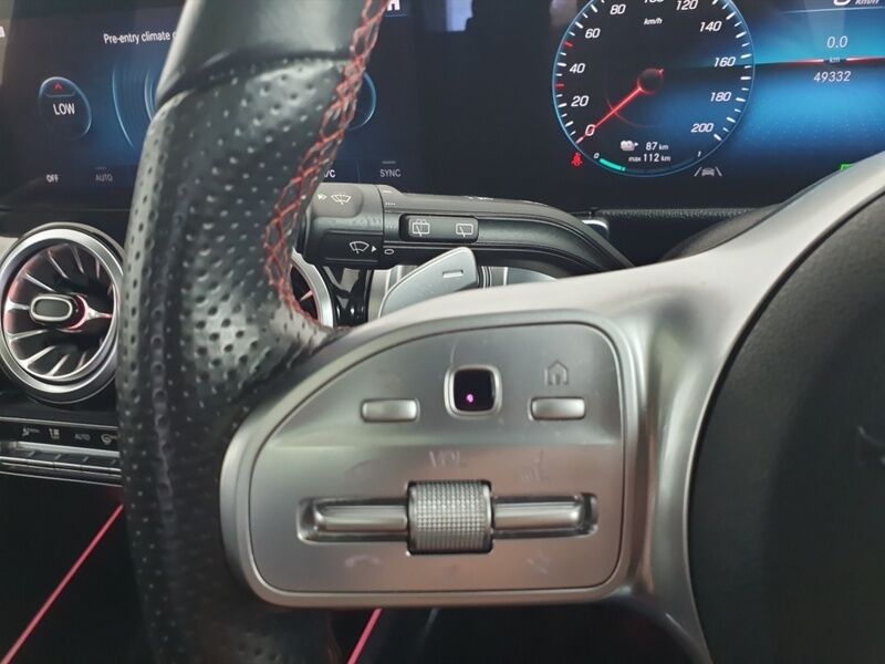 More views of Mercedes-Benz EQB