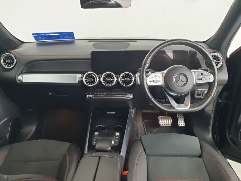 More views of Mercedes-Benz EQB