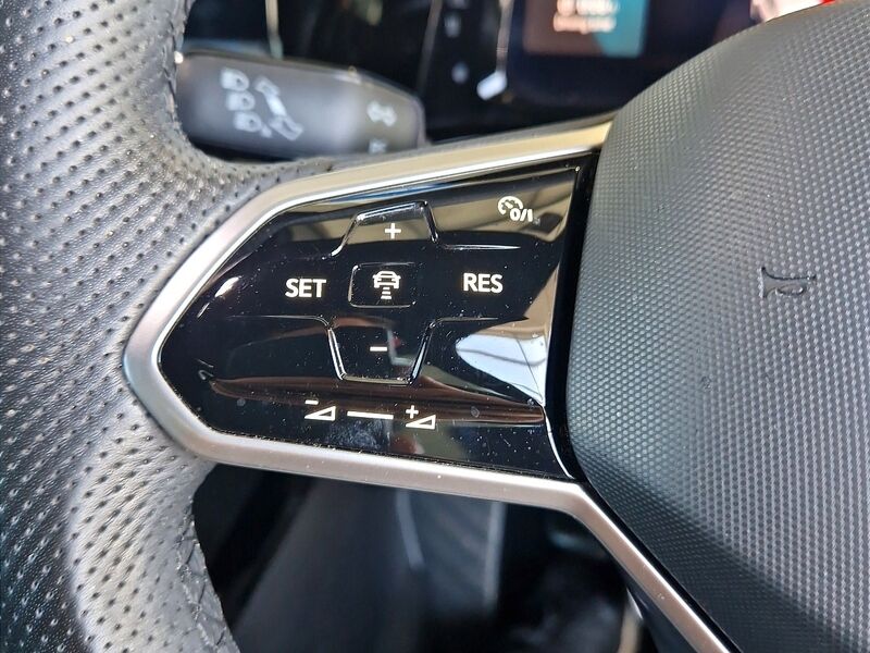 More views of Volkswagen Golf