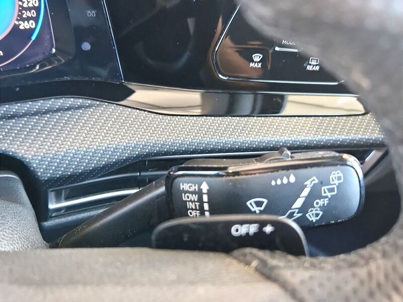 More views of Volkswagen Golf