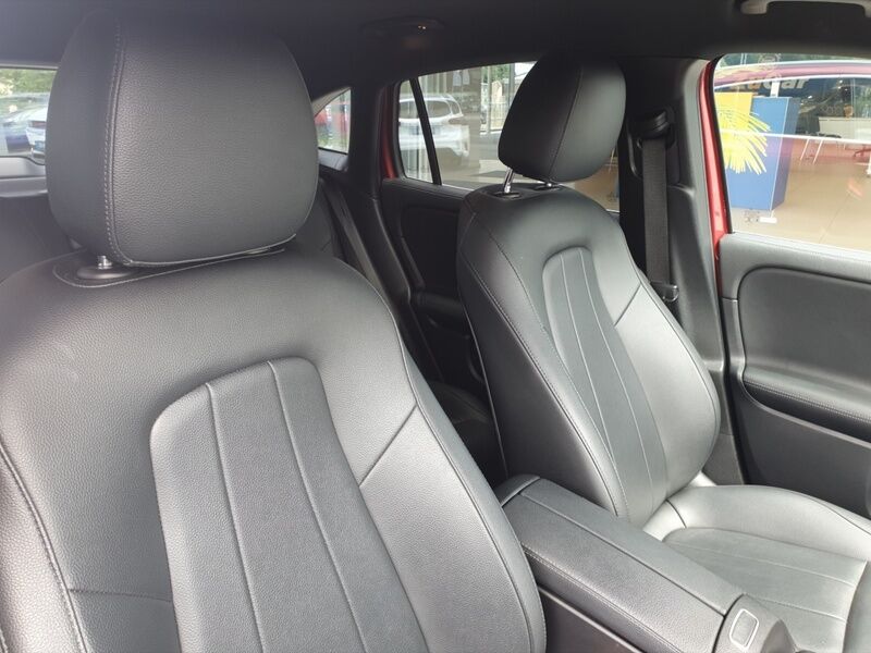 More views of Mercedes-Benz EQA