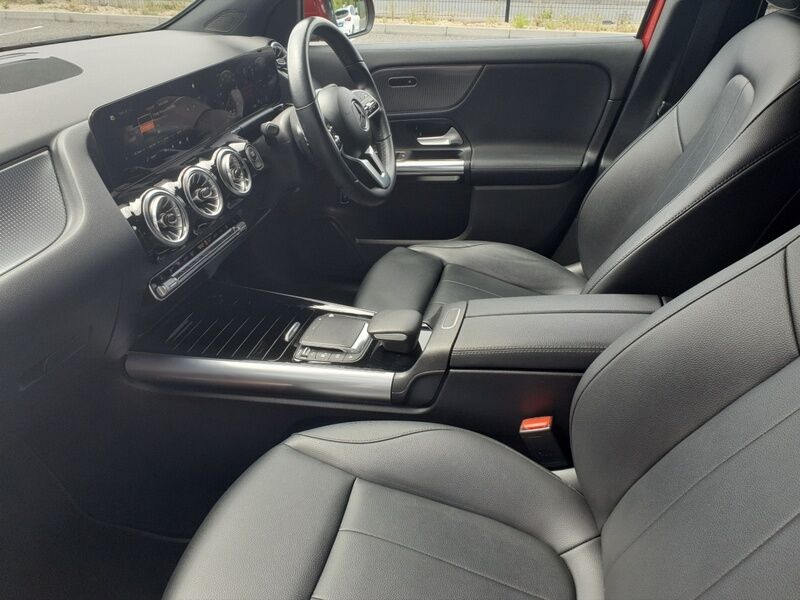 More views of Mercedes-Benz EQA