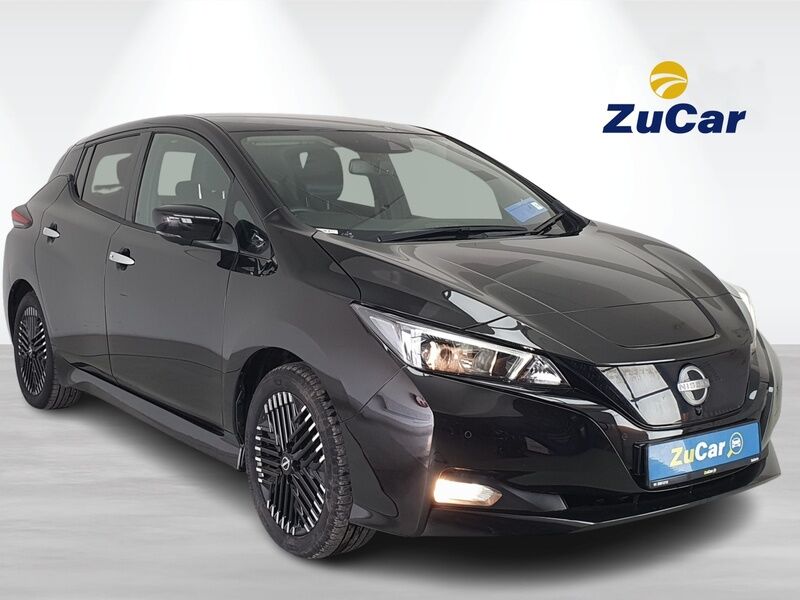 More views of Nissan Leaf