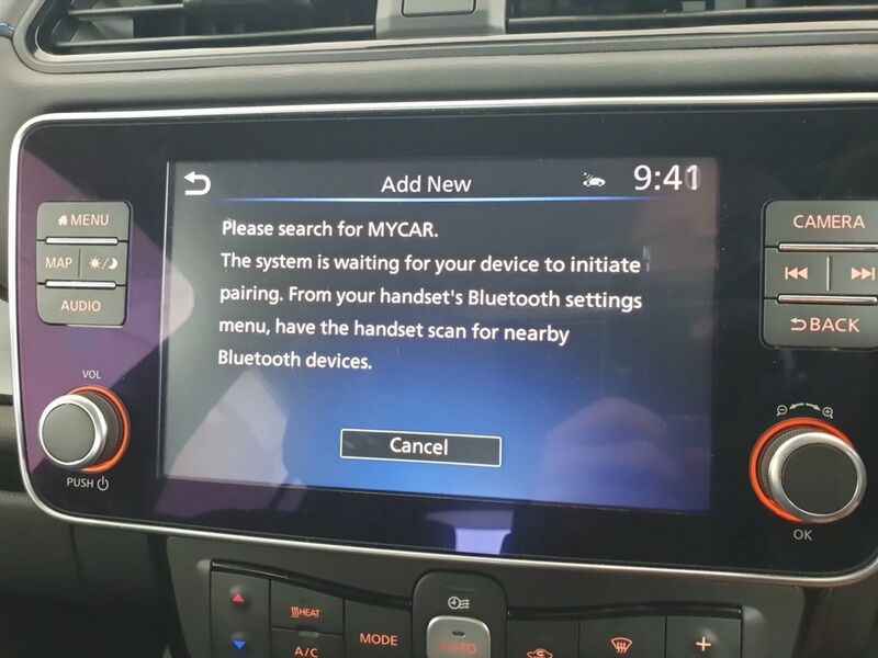 More views of Nissan Leaf