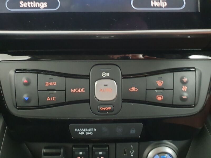 More views of Nissan Leaf