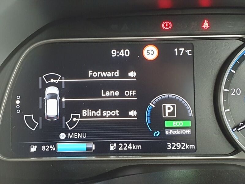 More views of Nissan Leaf