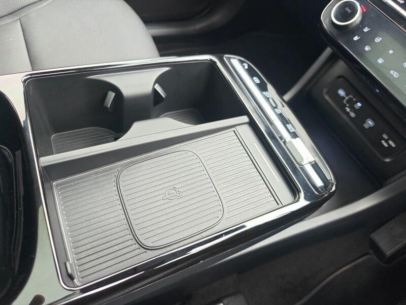 More views of Hyundai Tucson