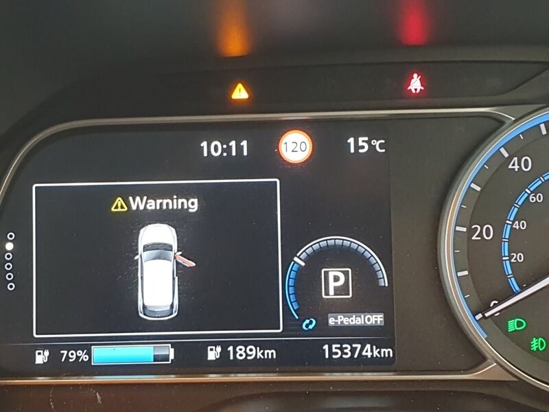 More views of Nissan Leaf