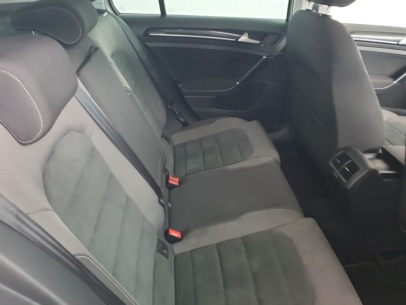 More views of Volkswagen Golf
