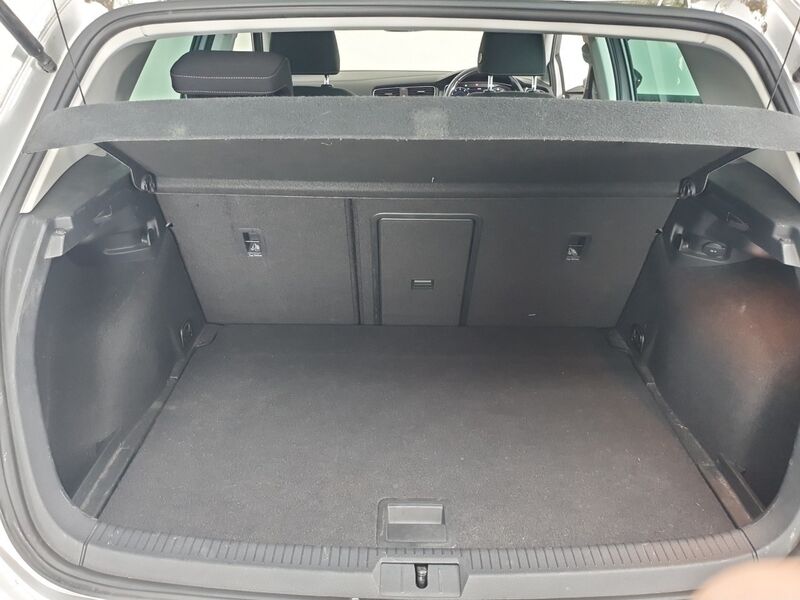 More views of Volkswagen Golf
