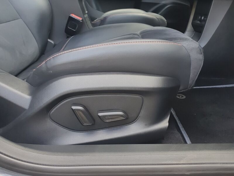 More views of Volkswagen Golf