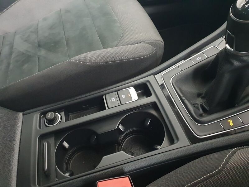 More views of Volkswagen Golf