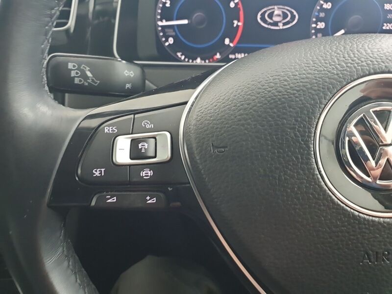 More views of Volkswagen Golf