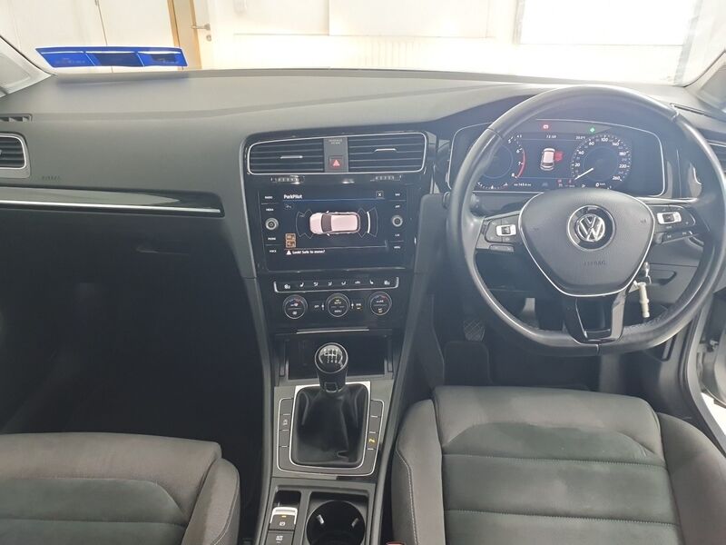 More views of Volkswagen Golf
