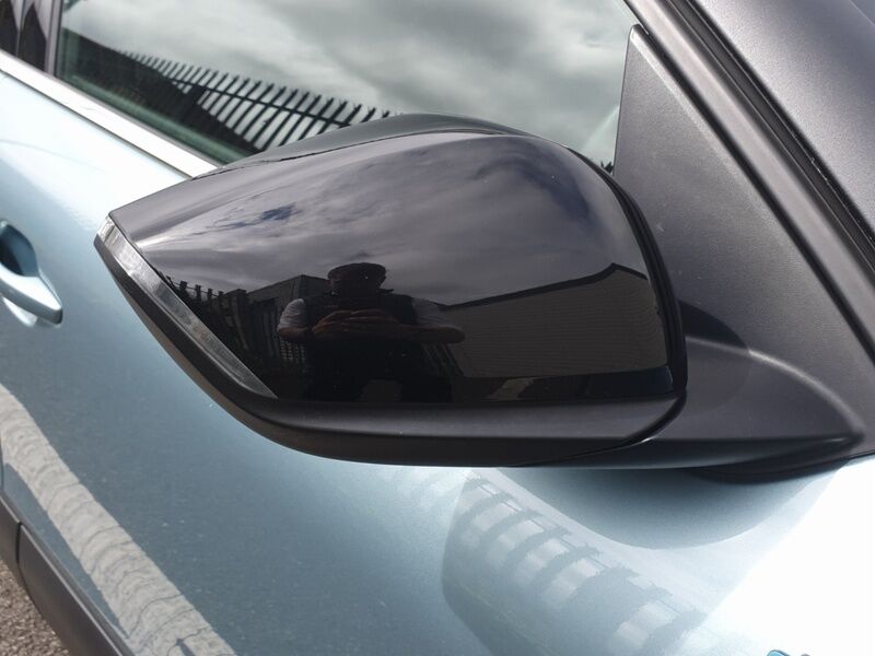 More views of Citroen e-C4 X
