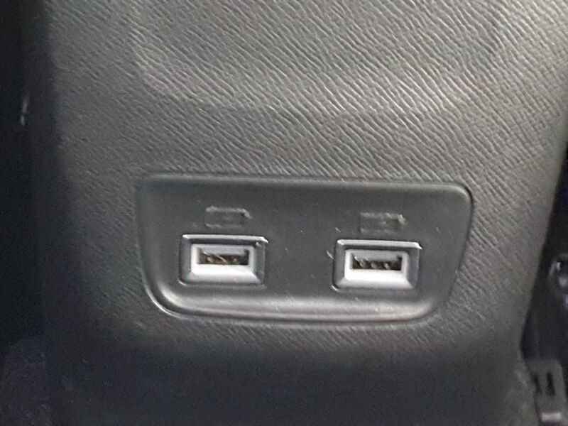 More views of Peugeot 2008