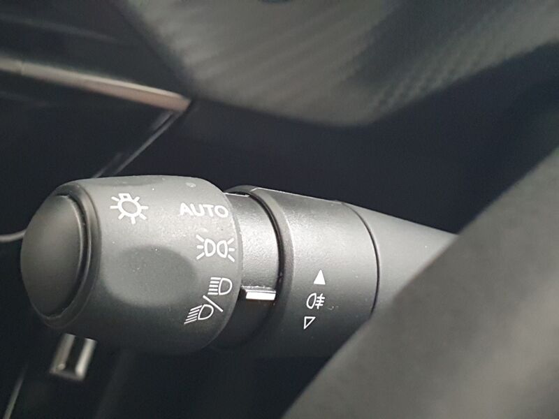 More views of Peugeot 2008