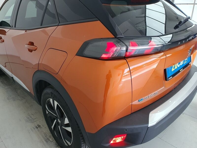 More views of Peugeot 2008