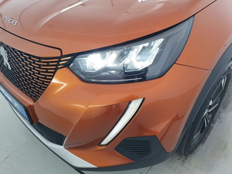More views of Peugeot 2008
