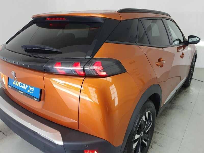 More views of Peugeot 2008