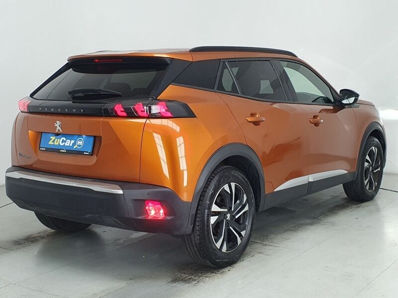 More views of Peugeot 2008