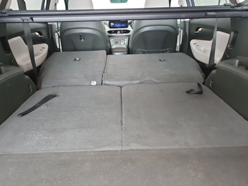 More views of Hyundai Santa Fe