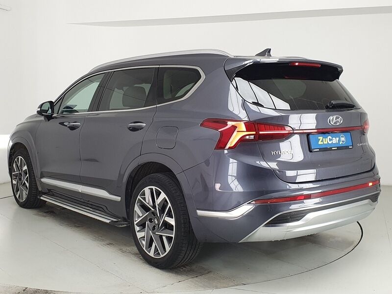 More views of Hyundai Santa Fe